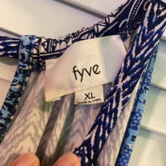 Fyve Women’s Blue and White Printed Tank Top XL - Picture 4 of 6